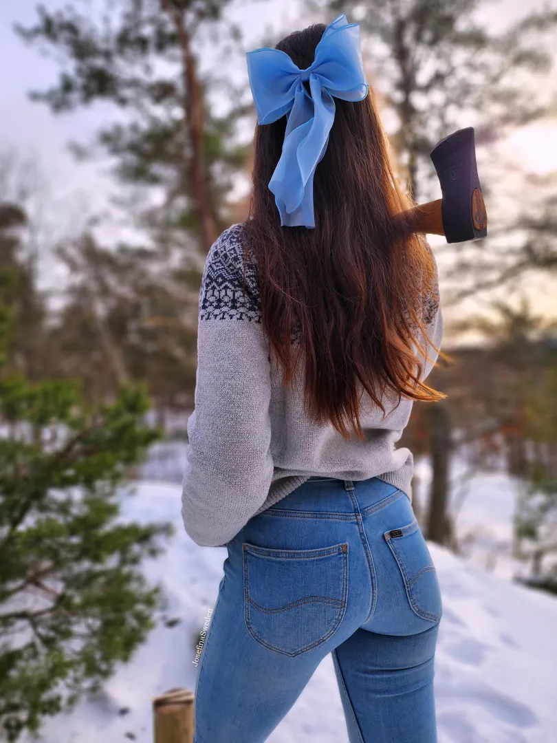 Would you watch my jeans butt while I chopped wood? posted by Jos3finaSweden