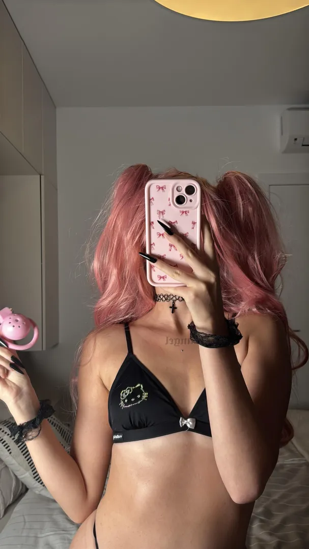 Would you wear this pink cage for 3 months straight for me?  posted by PinkDolxo