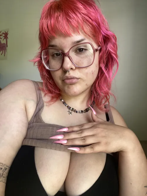 wouldn’t you love to have your wallet used by a pretty brat on valentine’s day? by kristykittyy