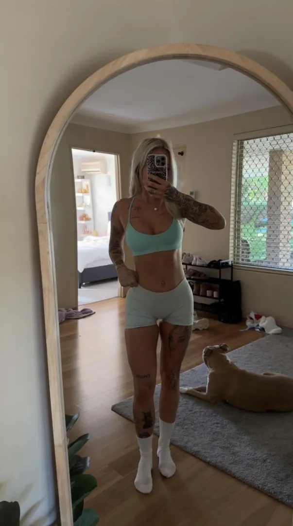 wwyd if you saw me at the gym in this… posted by joipup1