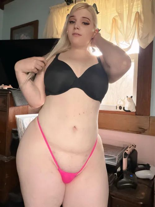 Wyd if i show you this bulge between these hips by realamandaraensfw