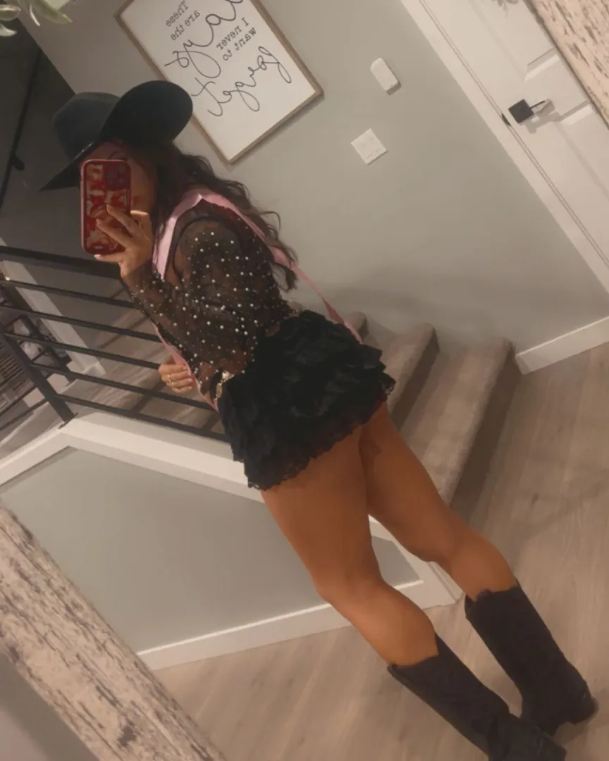 Yee haw... Where my cowboys at?? posted by Daddysgirl_kendra