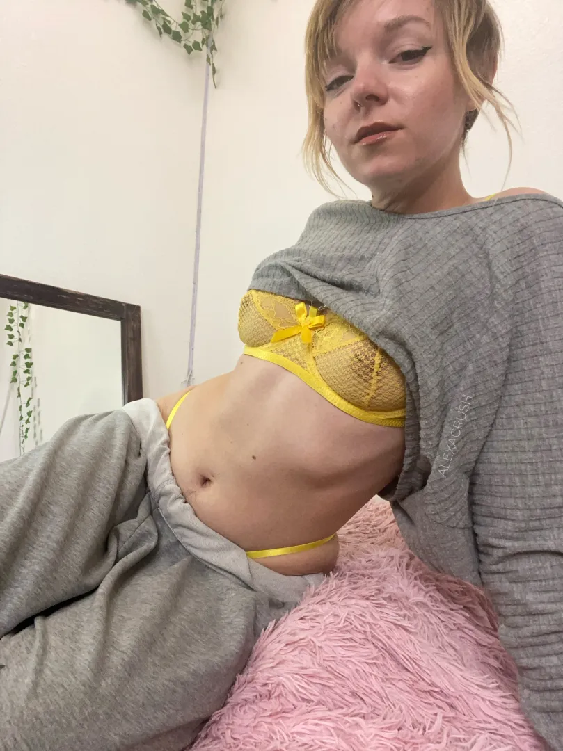 Yellow under gray posted by AlexaCrush