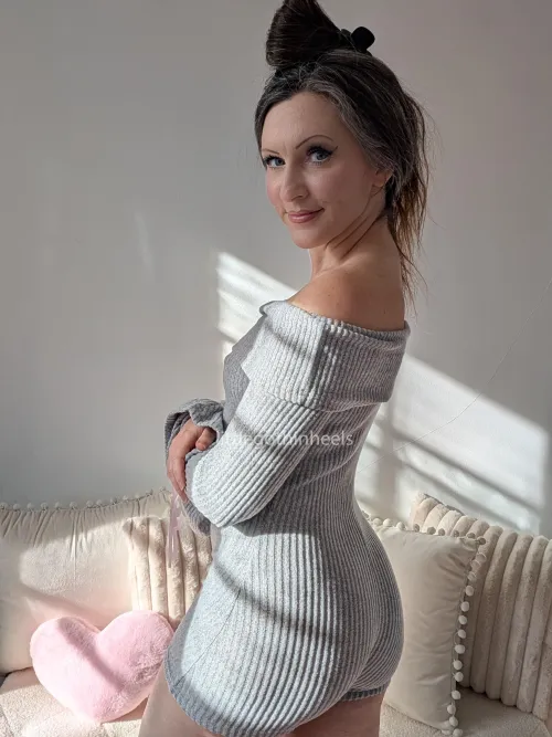 yes I'm wearing this to run errands ;-) (45F) by littlegothinheels