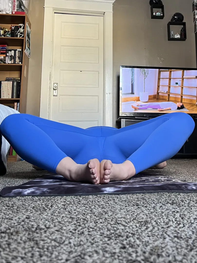 Yoga time posted by QUEENBAVM0RDA