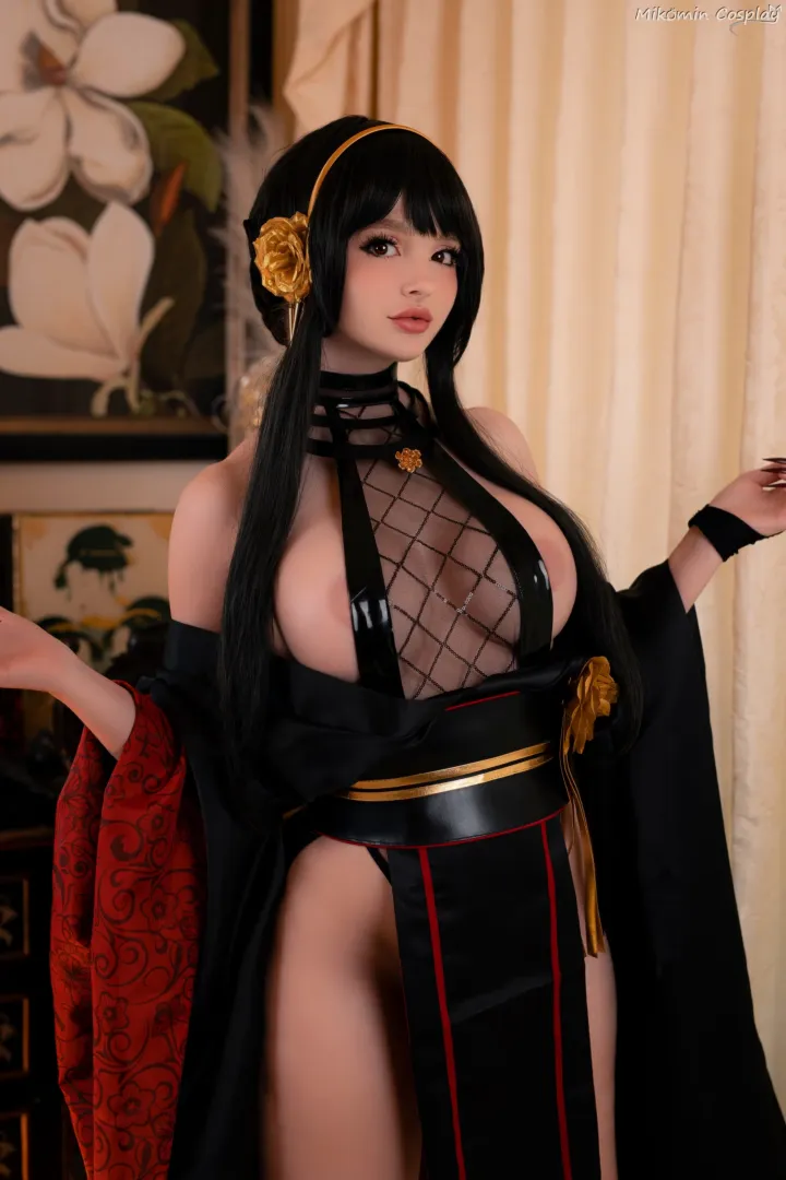 Yor Forger (Mikomin) [Spy X Family] posted by WildForKat