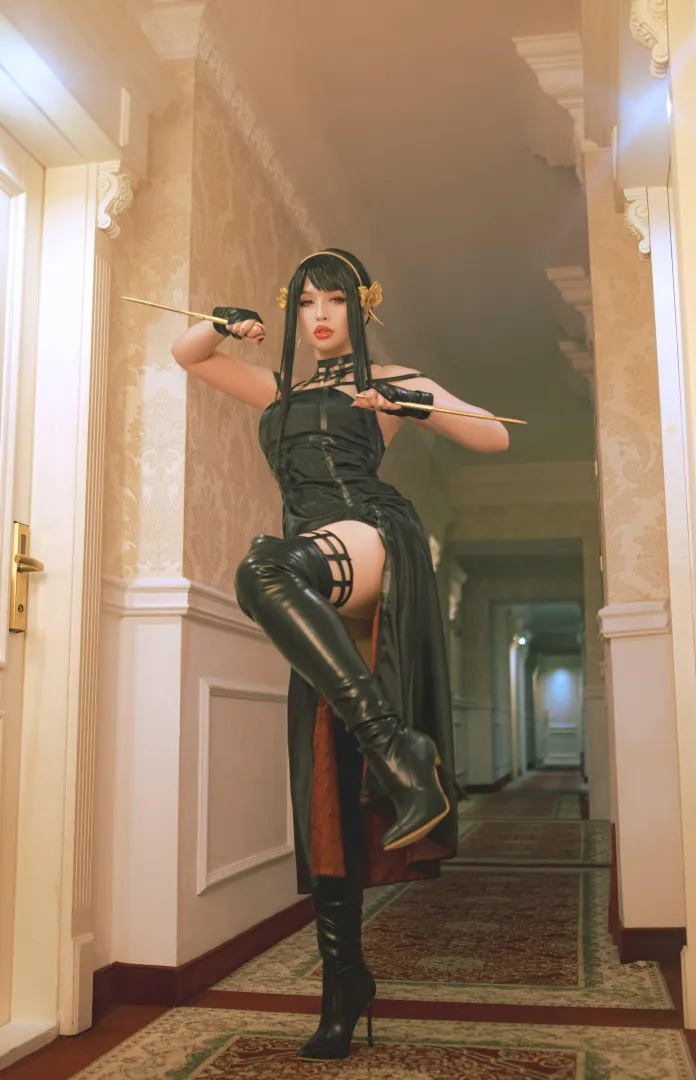 Yor Forger (Nana) posted by tastycosplayer