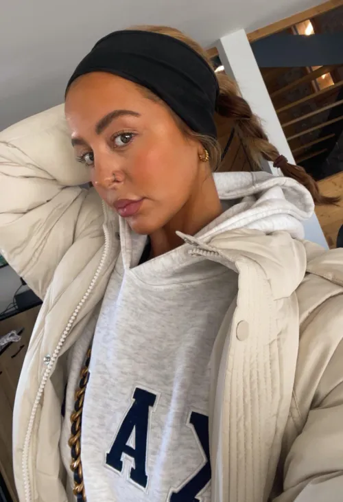 You always fold for me don’t you? by MistressGxxx