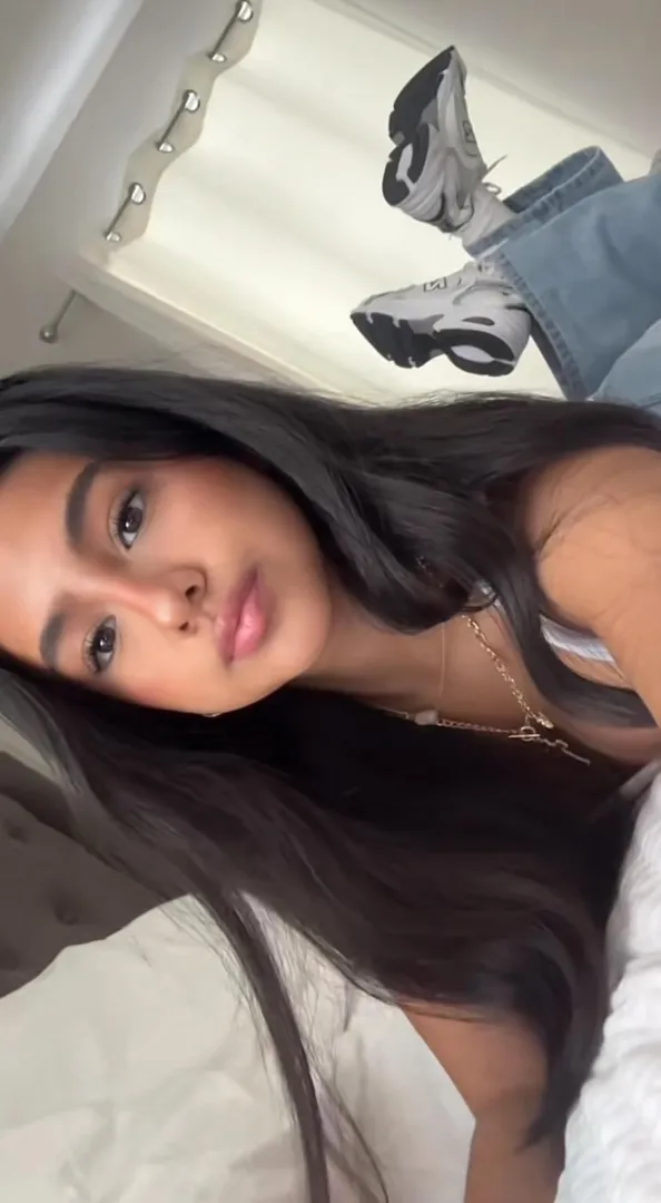 you beg to lick my soles and worship them posted by godessnaomii