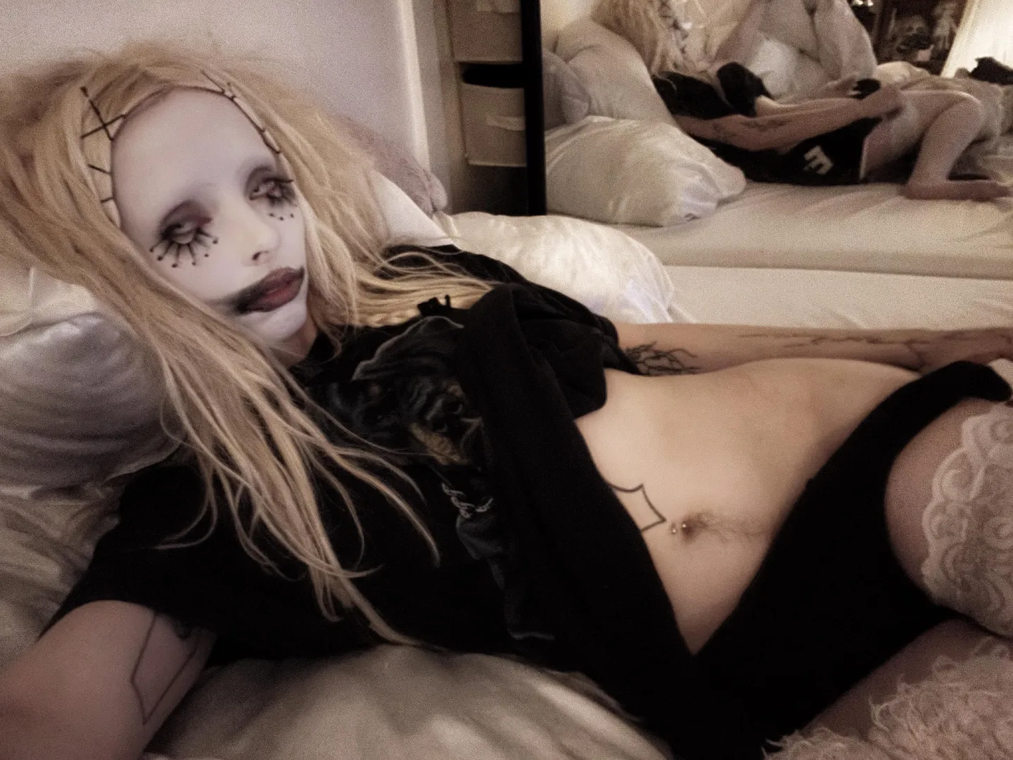 you can join me if you're not too scared >:) posted by bl0odsyring3