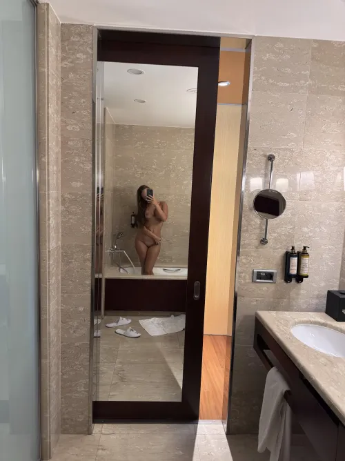 you can zoom me close by SassyV_8