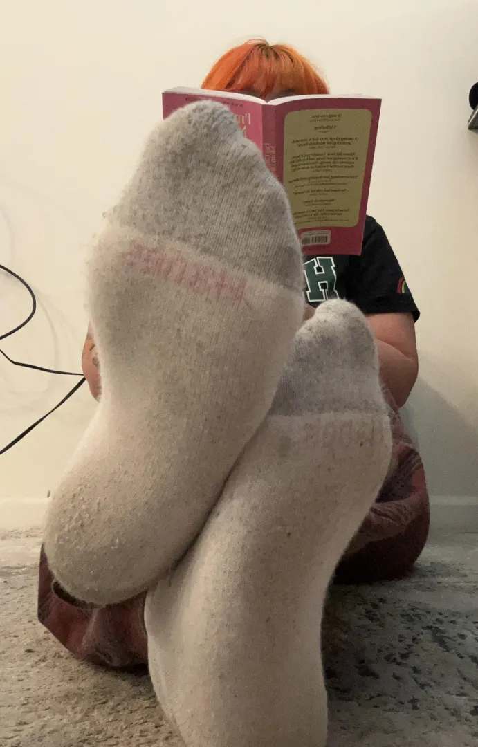 You can’t stop smelling my feet until I’m done with this book… posted by NessaGirlieNewAct