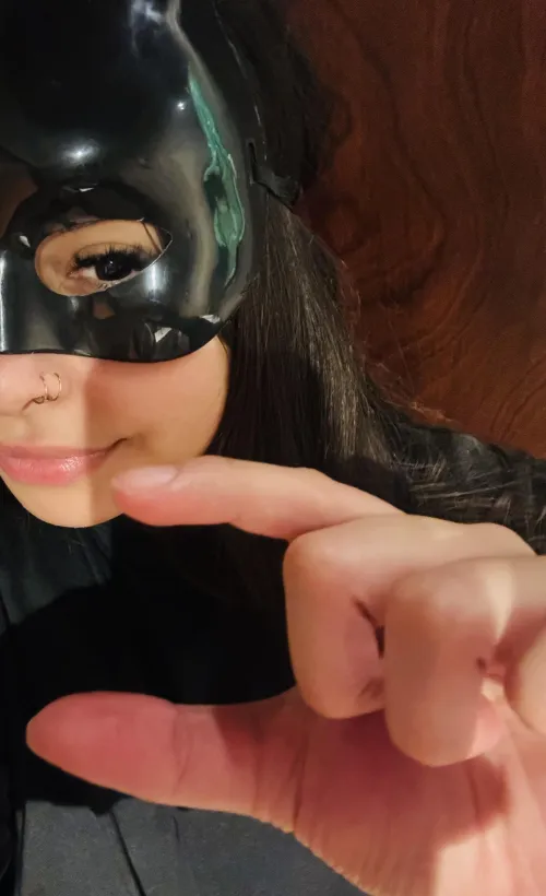 You deserve for everyone to laugh at your small penis by yourbaecandy