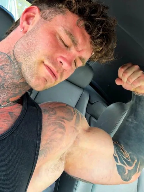 You have my permission to bury your face in my armpits. by StarlarkVelora