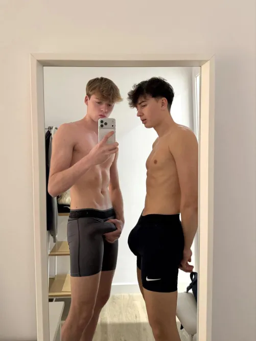 You have to hold it with your hands by lovelygoddess22