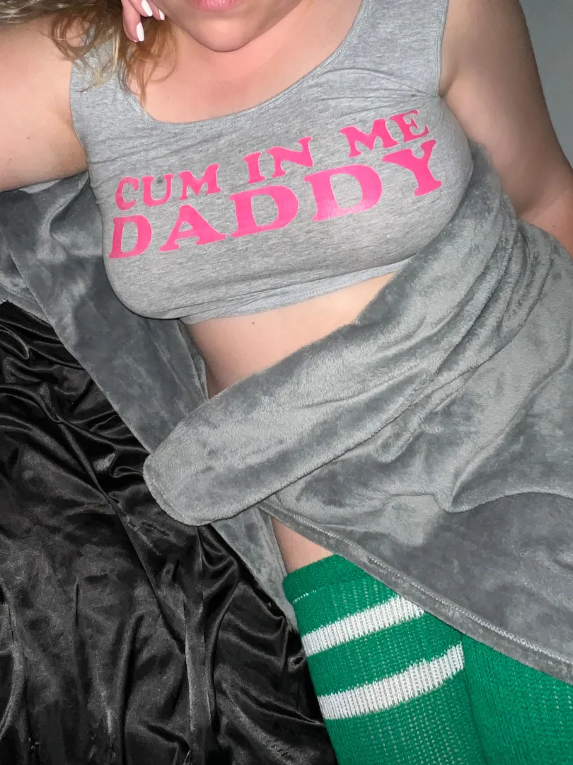 You know you want to;) posted by DixxxieBellz