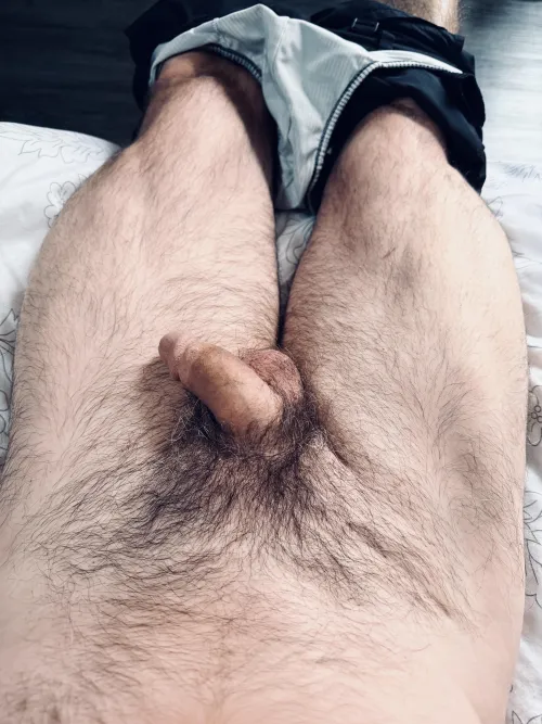 You like big thighs ? by BaldJack2000