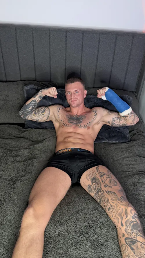 You like me don’t you by sexytattooedhunk