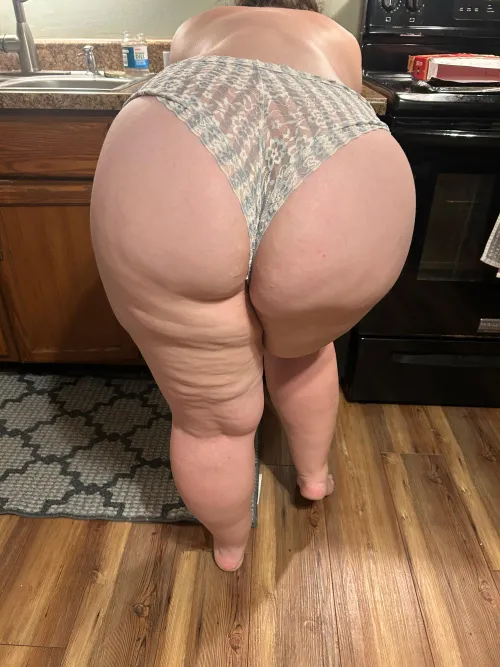 You love a thick mommy by daddysgoodgirl14