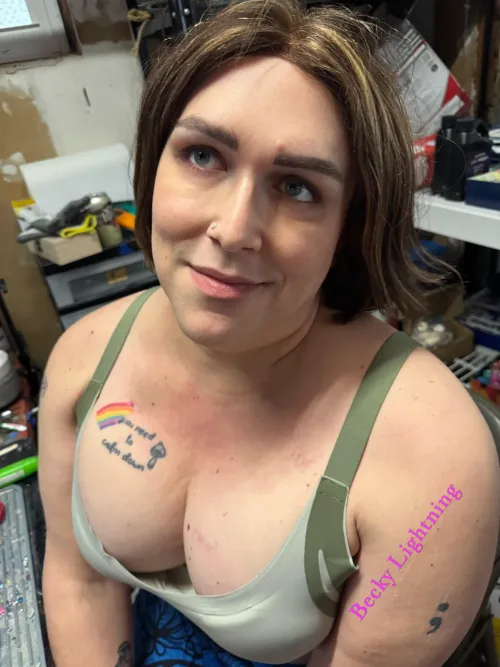 You Need to Calm Down Right on These by becky_lightning