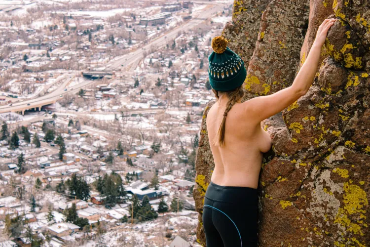 You never know what you might see on your hike (or drive to work) by Sunny-DD