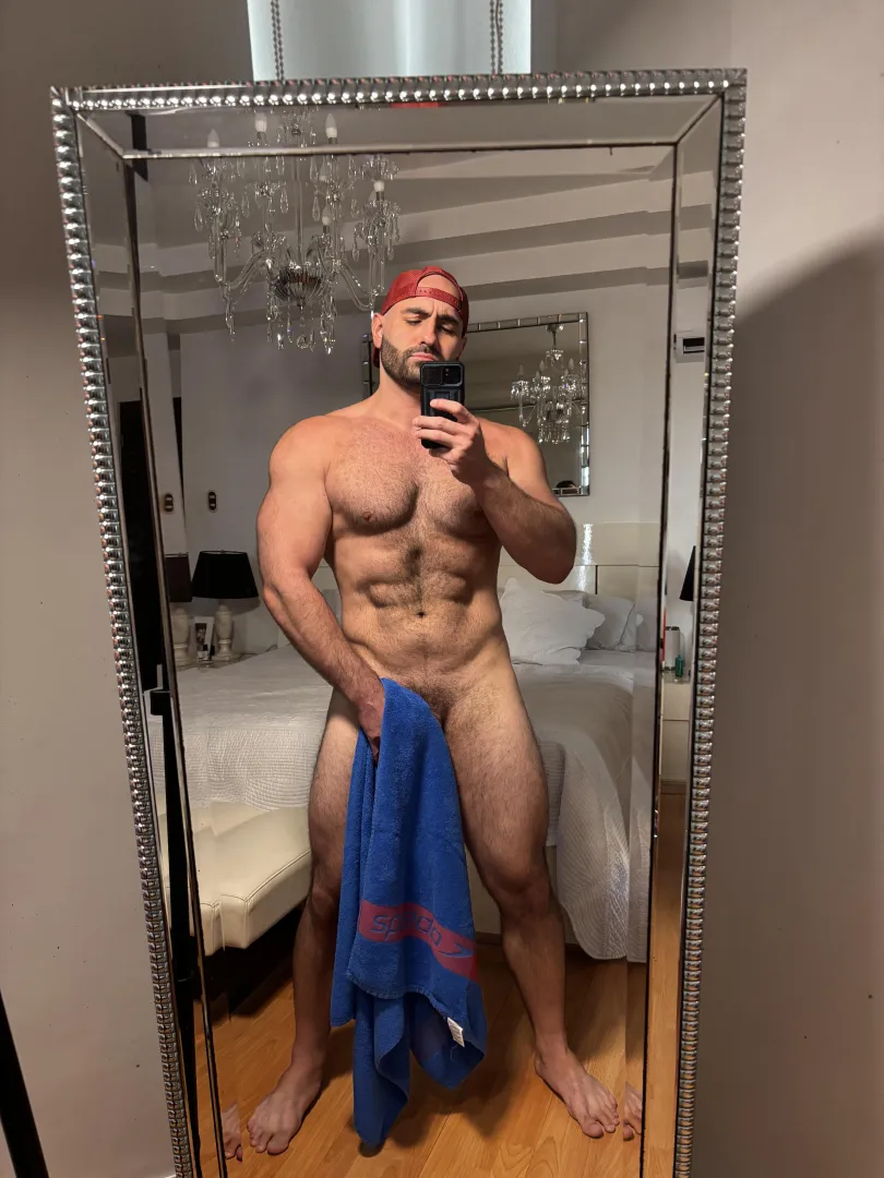 You noticed the hair first, didn’t you. posted by Big_Distribution_494