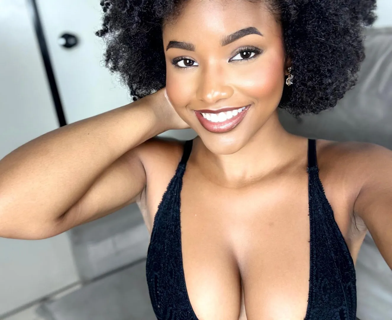 you pathetic miserable losers aren’t worthy of my goddess pussy posted by SnackcidentWaiting