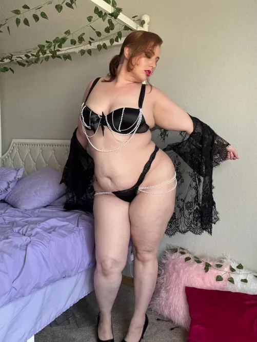 You really need to know what it feels like to fuck a fat girl ;) by xkinkyxkatiex