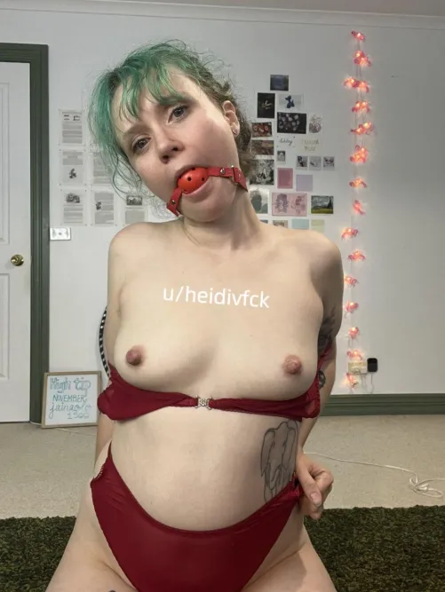 you shake for me, he makes me cum. we all play our roles, cuck by heidivfck