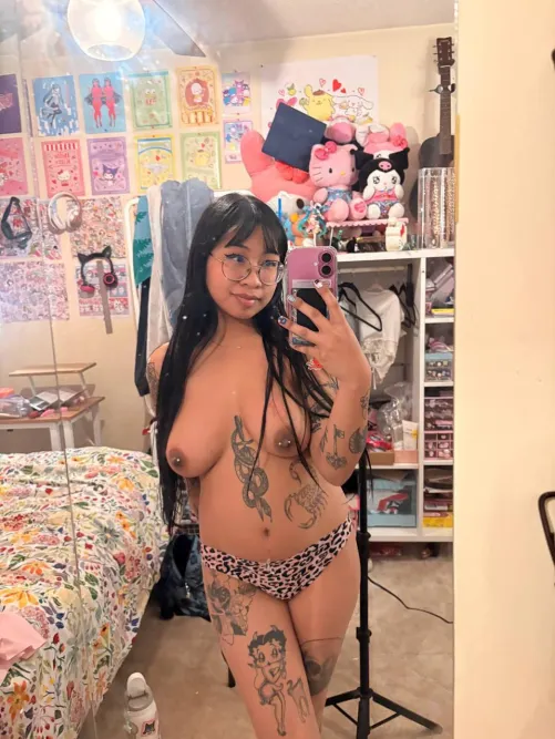 You should see my tits on person, will you!! by SavannahOnTop