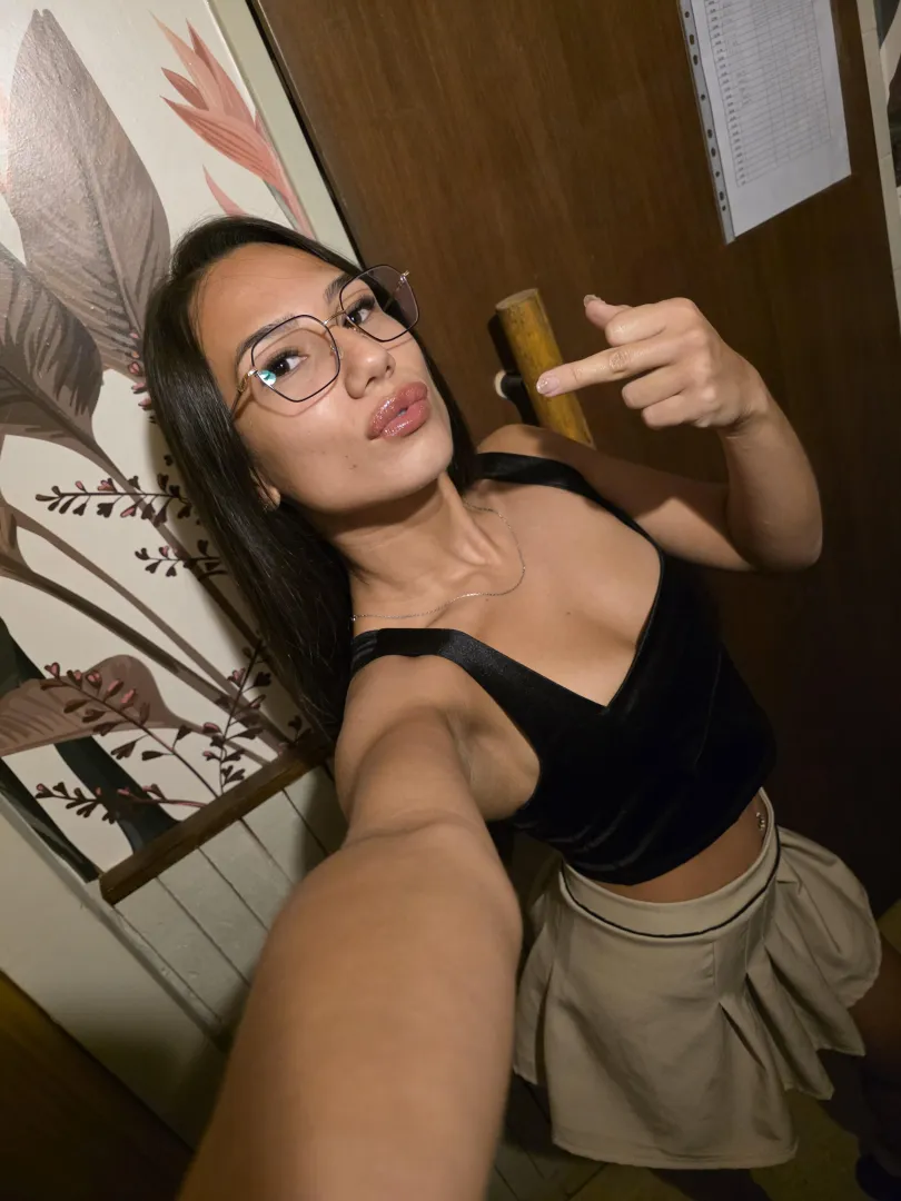 You think this is the trigger but it’s actually just the first one posted by CanelaMi