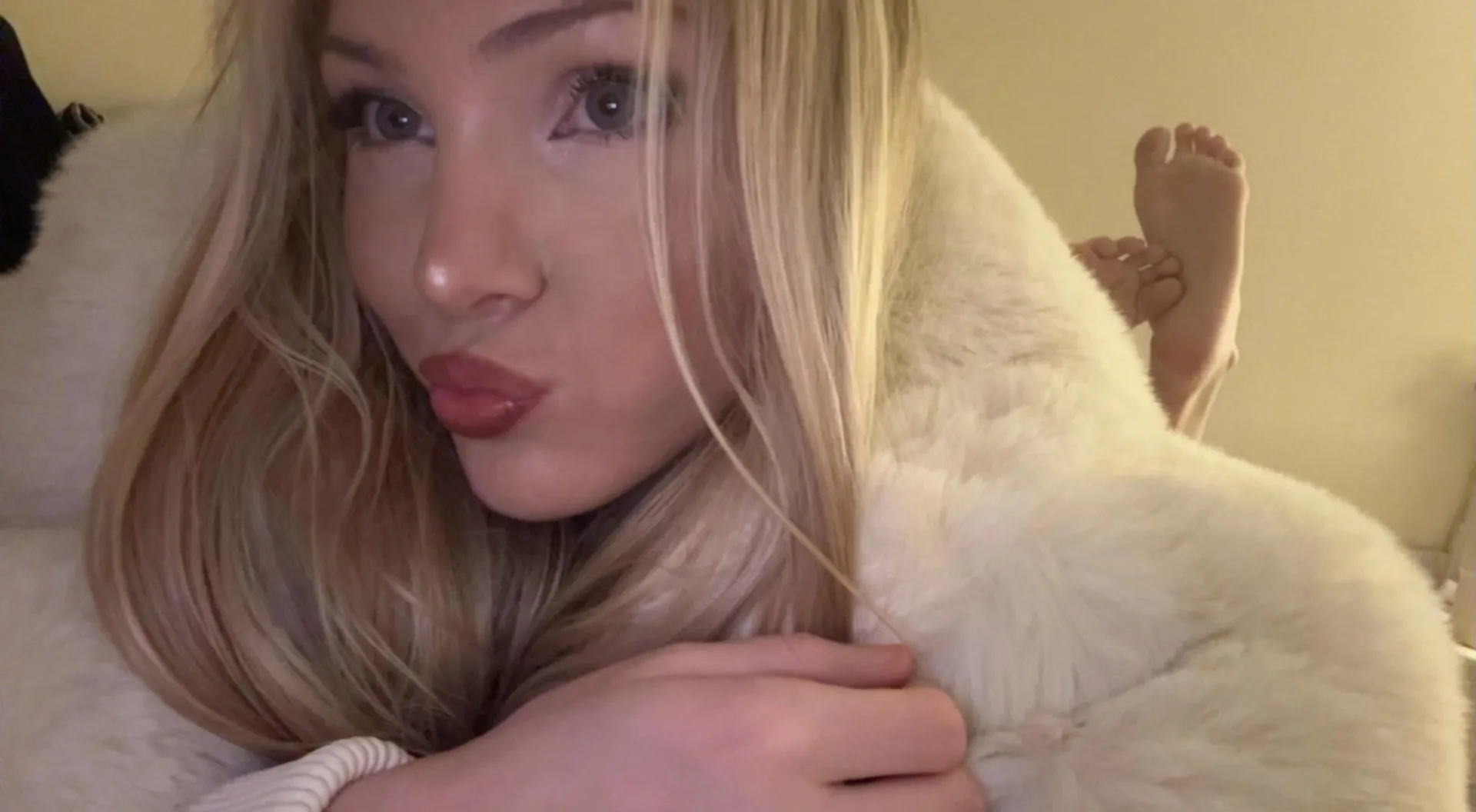 You wish I was stepping on you while you send me everything, don’t you? ‍say “Yes, Goddess” posted by goddesssophie111