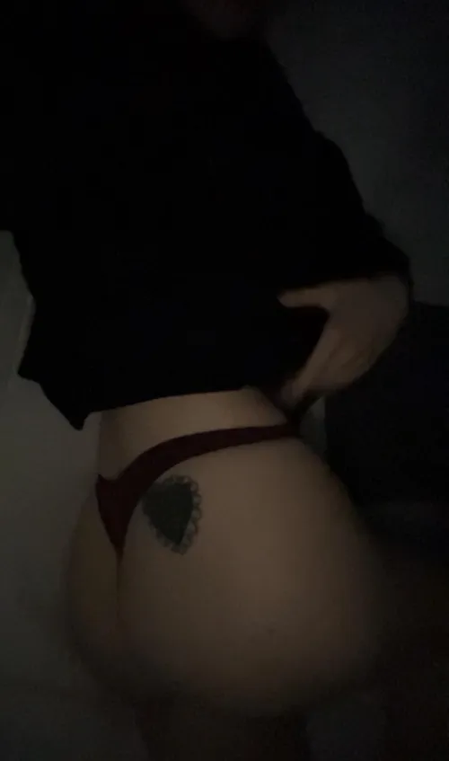 you’ll need both hands by lolakittie