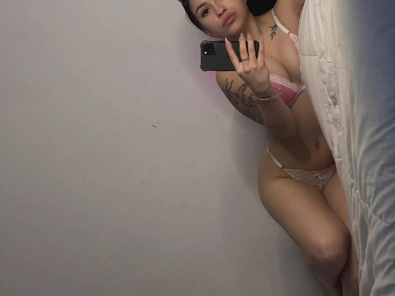 Young, Bold & Here for a Good Time (STL) posted by comecheecky