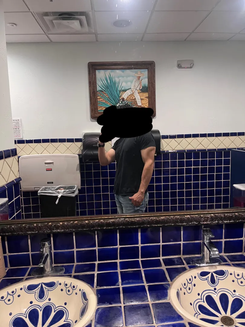 Young handsome muscular 6 ft bull posted by BullofyourdreamsNB