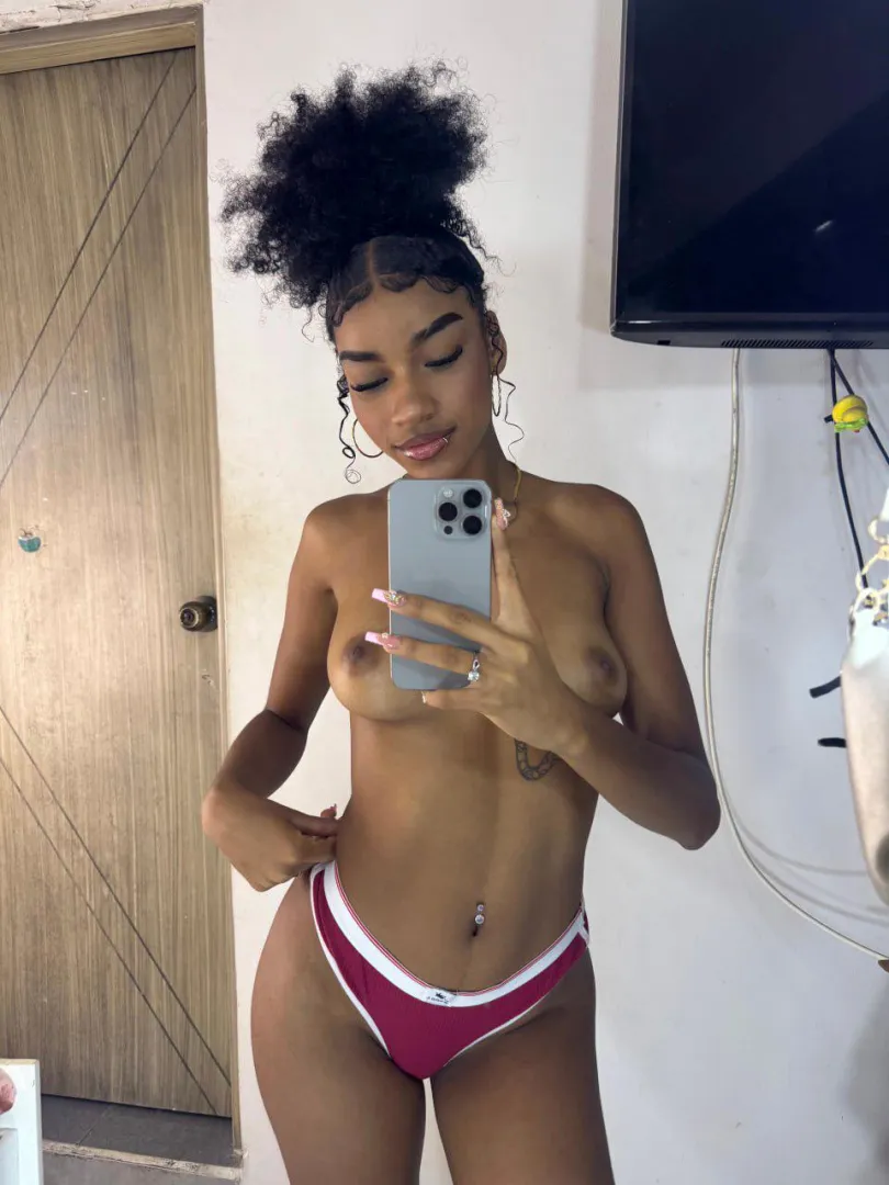 Your Afro-Latina obsession starts with me posted by AvaCharm