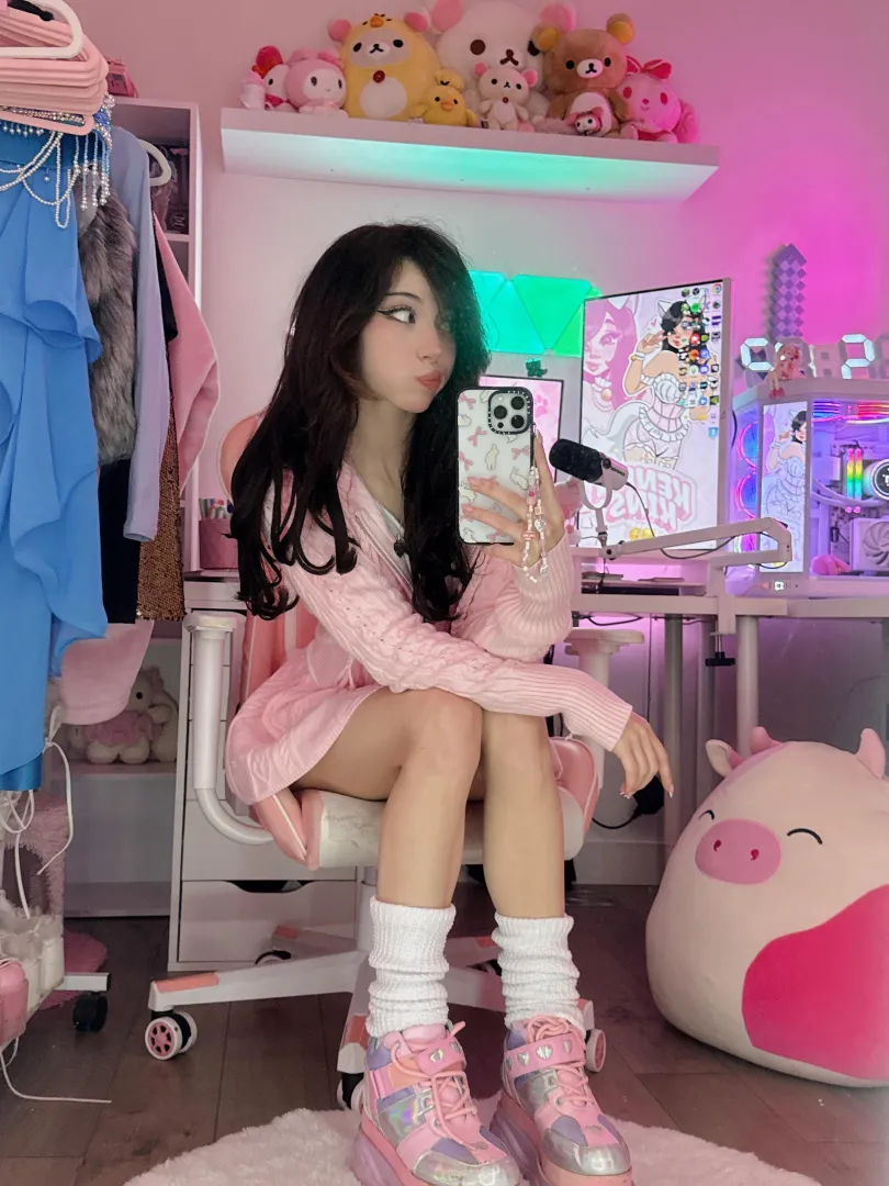 Your cute nerdy girl next door posted by SugarBlussh