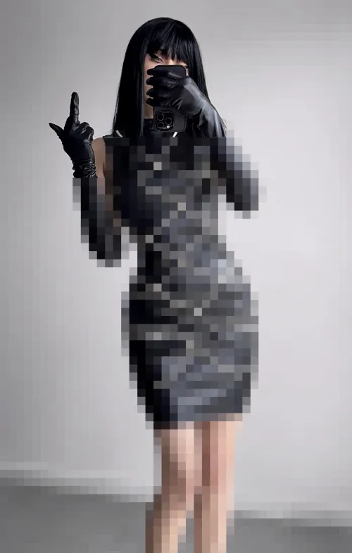 Your eyes must be getting tired from trying so hard to see what’s right in front of you. It’s okay, I don't expect everyone to handle my lifestyle. The view is crystal clear from here, but I guess some things are just meant to stay out of your reach by obeymissanya