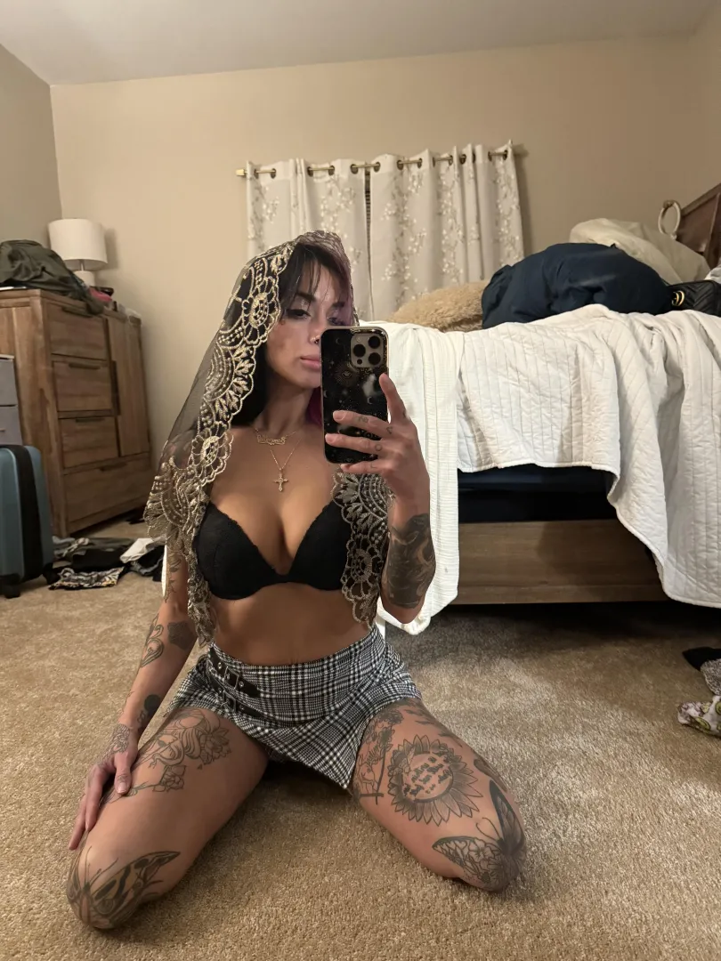 Your fav Catholic girl posted by sammisanzo