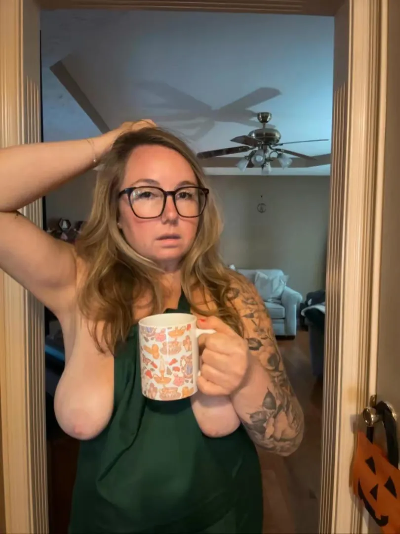 Your favorite barista posted by Playful_Entrance8085