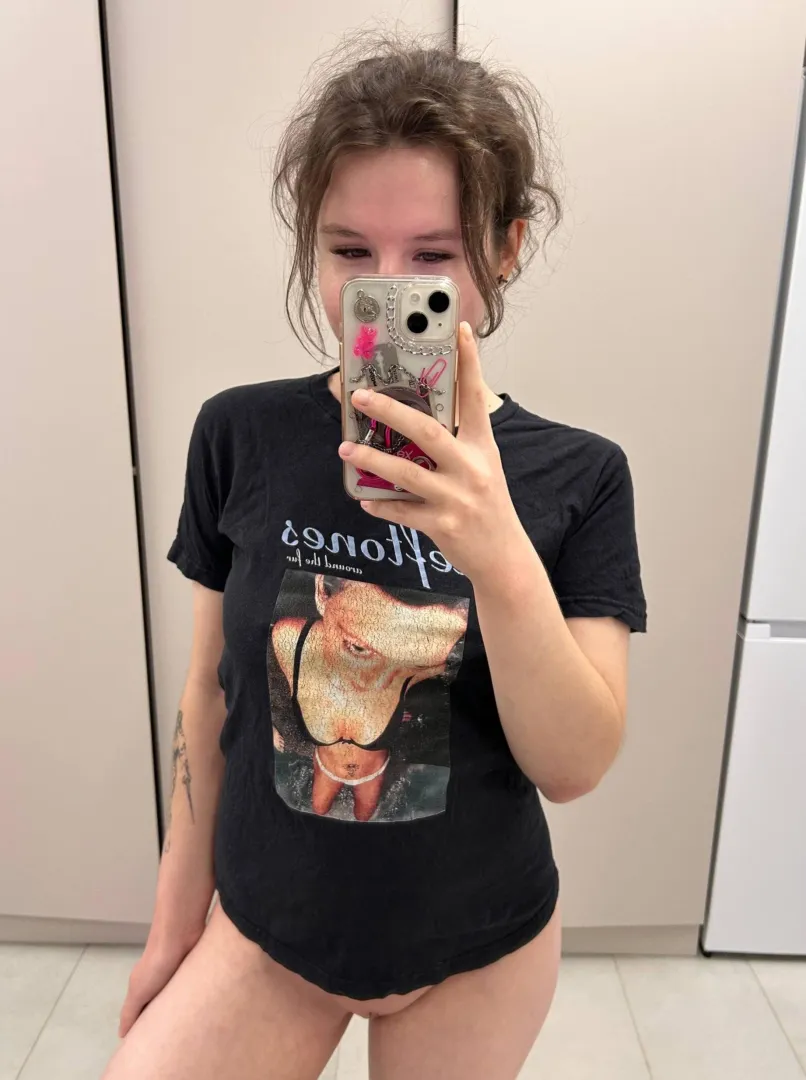 Your favorite pooh forgot to wear panties again posted by FeemmeCollapse