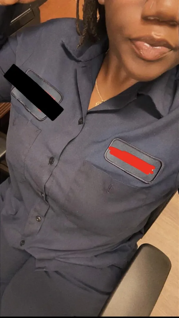 your favorite sex(y) worker  posted by teasedbymari