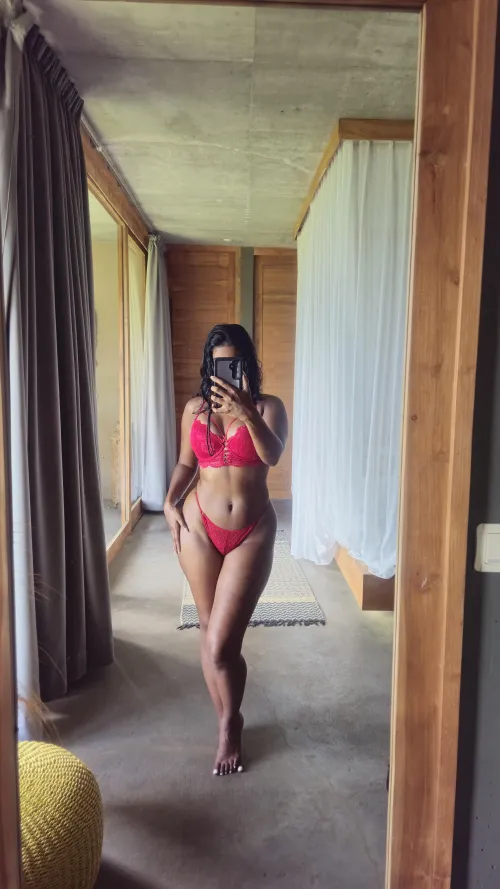 Your GF expects flowers and dinner for Valentines day.... I expect getting dicked down instead by _marblemixx_