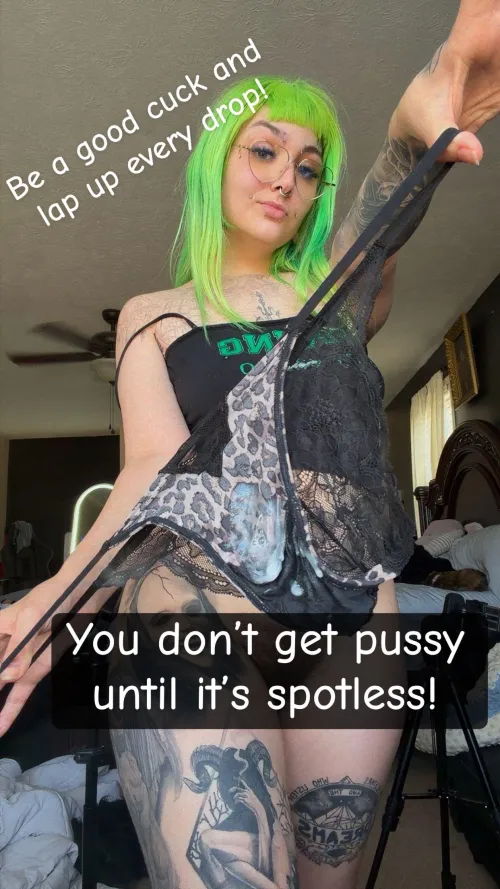 Your girlfriend brought home a sticky load for you to devour! How kind of me. No pussy until it’s spotless by justsmokeandsleep