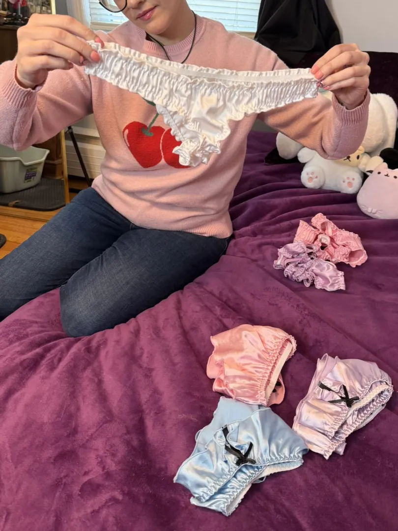 Your horny wife next door excels in domestic skills and other things  posted by BabygirlLuneStar