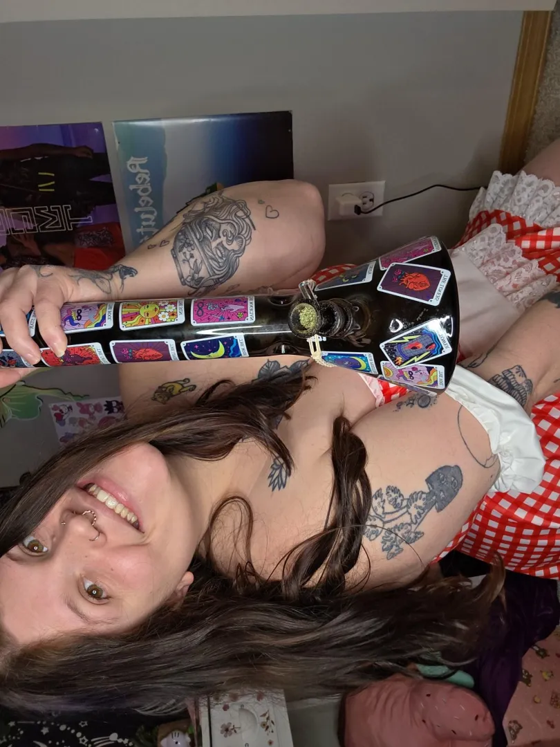 Your inked up stoner babe gone wild posted by cannakweeen