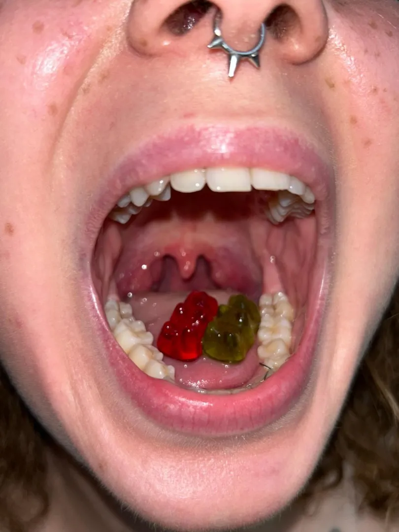 Your last seconds posted by feetyourlick