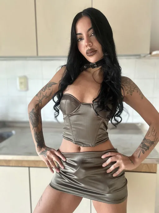 Your little thing will never compare to my girlcock posted by EmmaaJust18