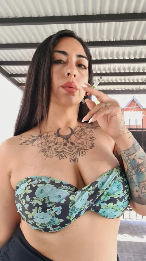 Your mom is so hot when she's smoking by amanikirlis