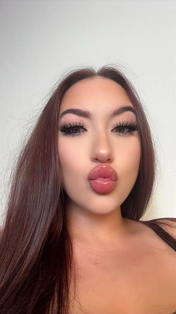 Your money looks better in my wallet anyways ‍♀️ posted by bayb19